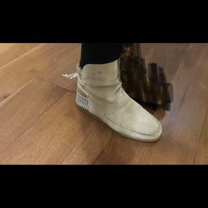 *Rare* Sanuk Julep Booties